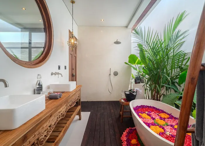 Sofra 2br Private Pool, 350mbps Wifi- Bingin 别墅
